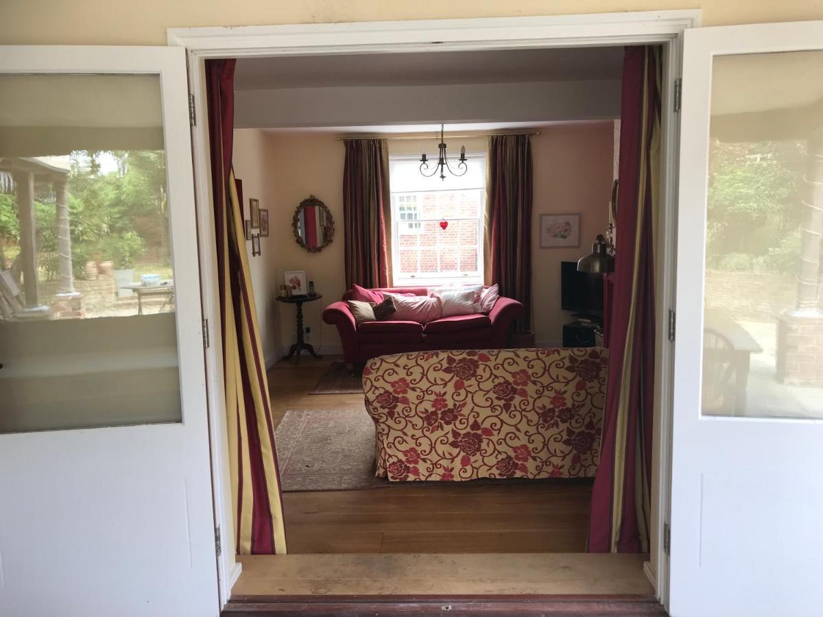 The Old Manse B&B Bures Екстериор снимка